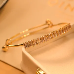 Elegant Gold-Plated Crystal Baguette Bracelet for Girls/Women